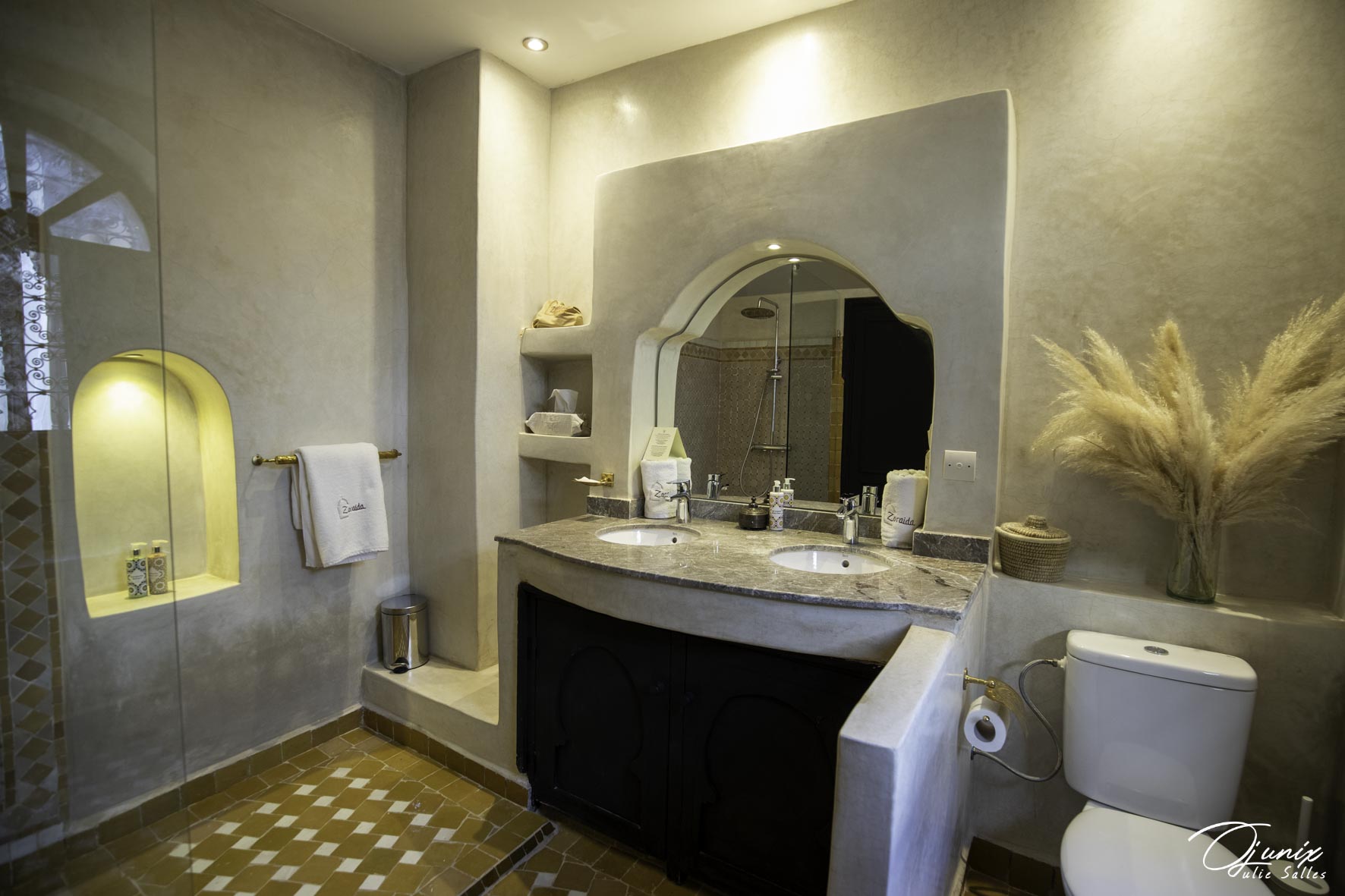 Bathroom Suite Sultana Riad Marrakech Morocco